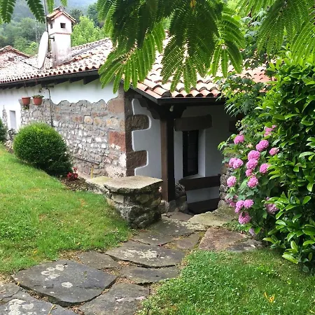 Hdec De Castaneda Turistico Holiday home Puente Viesgo