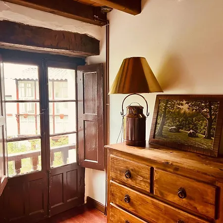 Hdec De Castaneda Turistico * Puente Viesgo