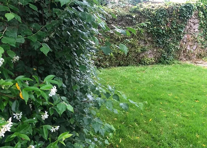 Hdec De Castaneda Turistico * Puente Viesgo