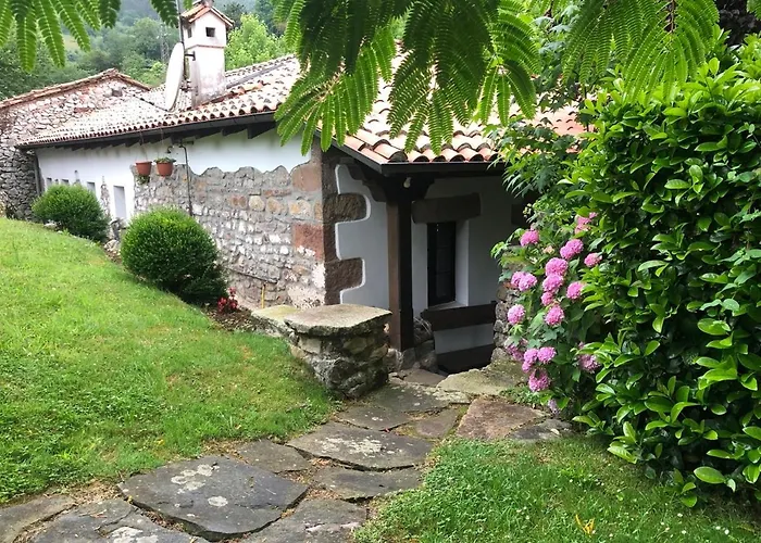 Hdec De Castaneda Turistico Hébergement de vacances Puente Viesgo