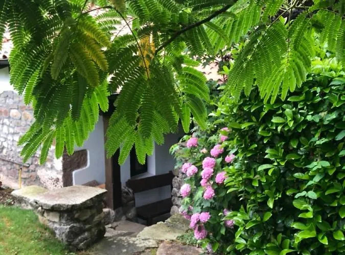 Hdec De Castaneda Turistico Puente Viesgo