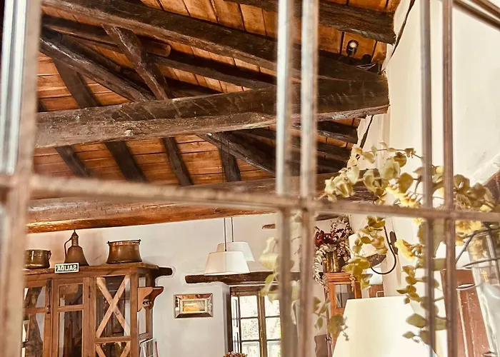 Hdec De Castaneda Turistico * Puente Viesgo