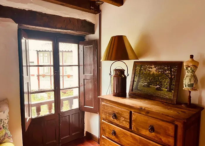 Hdec De Castaneda Turistico * Puente Viesgo